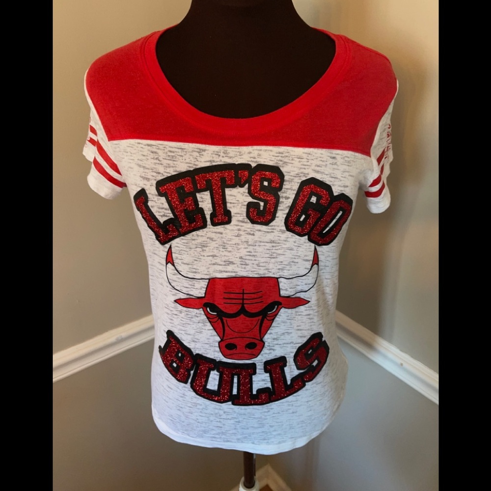 5th & Ocean Chicago Bulls shirt girls 16/18‎